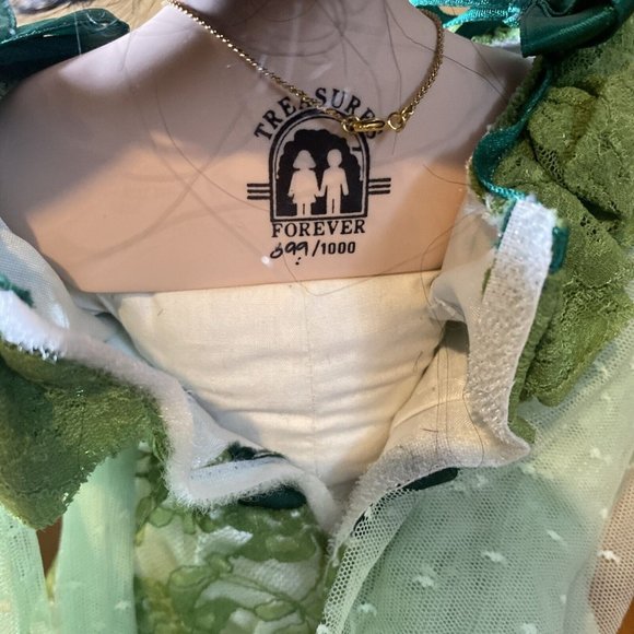 William Tung ADELLE Porcelain Doll Hand Crafted Limited Treasures - Picture 7 of 7